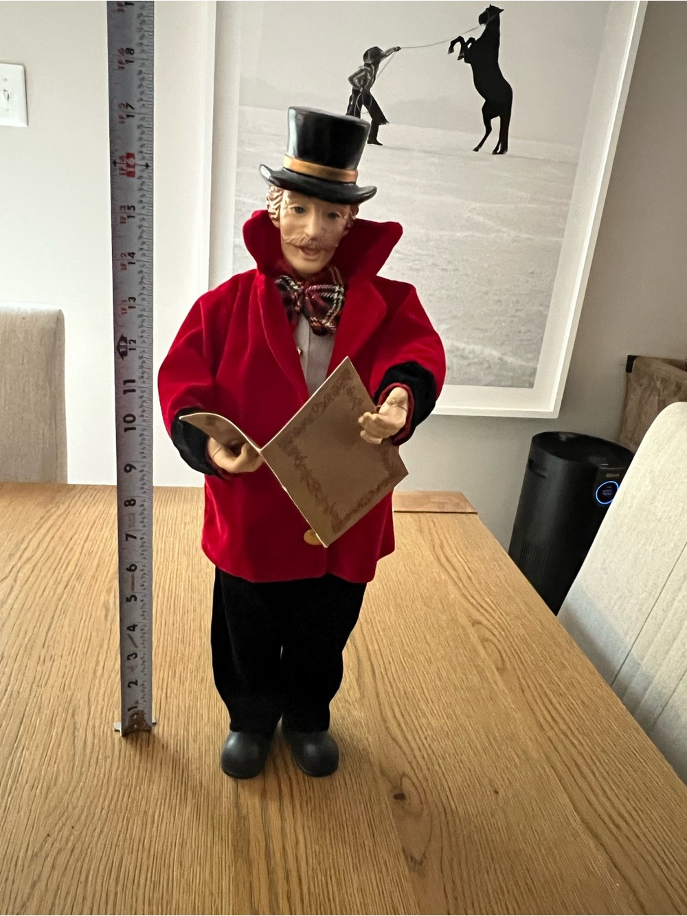 NWT Santa’s Workshop Christmas carolers - Picture 11 of 16